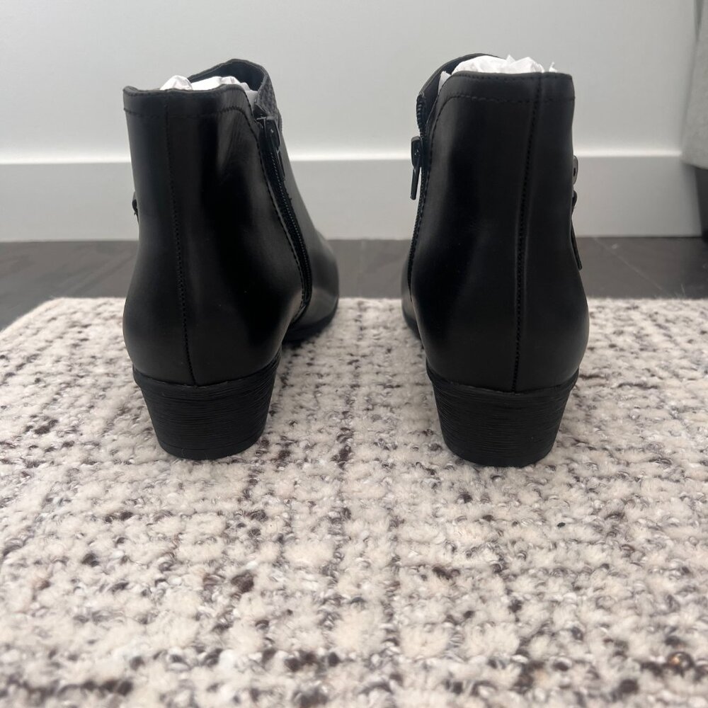 Rockport Womens Black Leather Size 10 ankle bootie with zipper never been worn - Picture 6 of 7